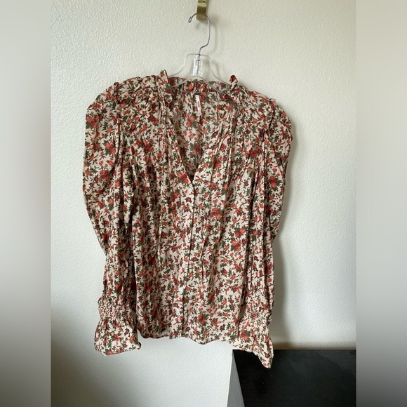 Free People Women’s Meant to Be Blouse Size M Floral Button Down Top Romantic - Picture 2 of 8